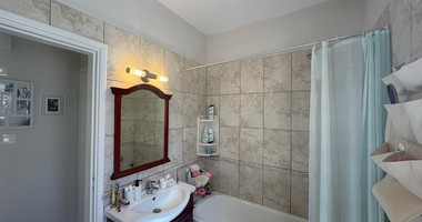 Modern Furnished Villa with Pool and Sea View in Tala for rent