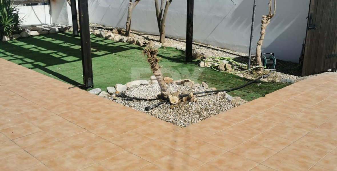 Modern Furnished Bungalow with Pool in Anarita Village for rent