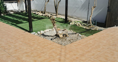 Modern Furnished Bungalow with Pool in Anarita Village for rent