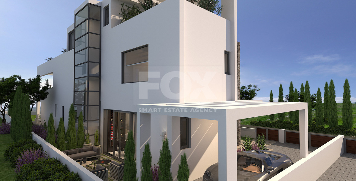 Spacious  five bedroom Villa with Pool and Large Plot for sale in Kissonerga