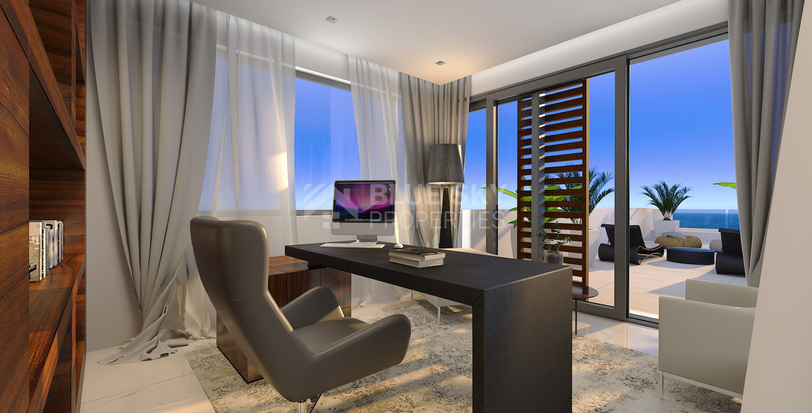 Spacious  five bedroom Villa with Pool and Large Plot for sale in Kissonerga