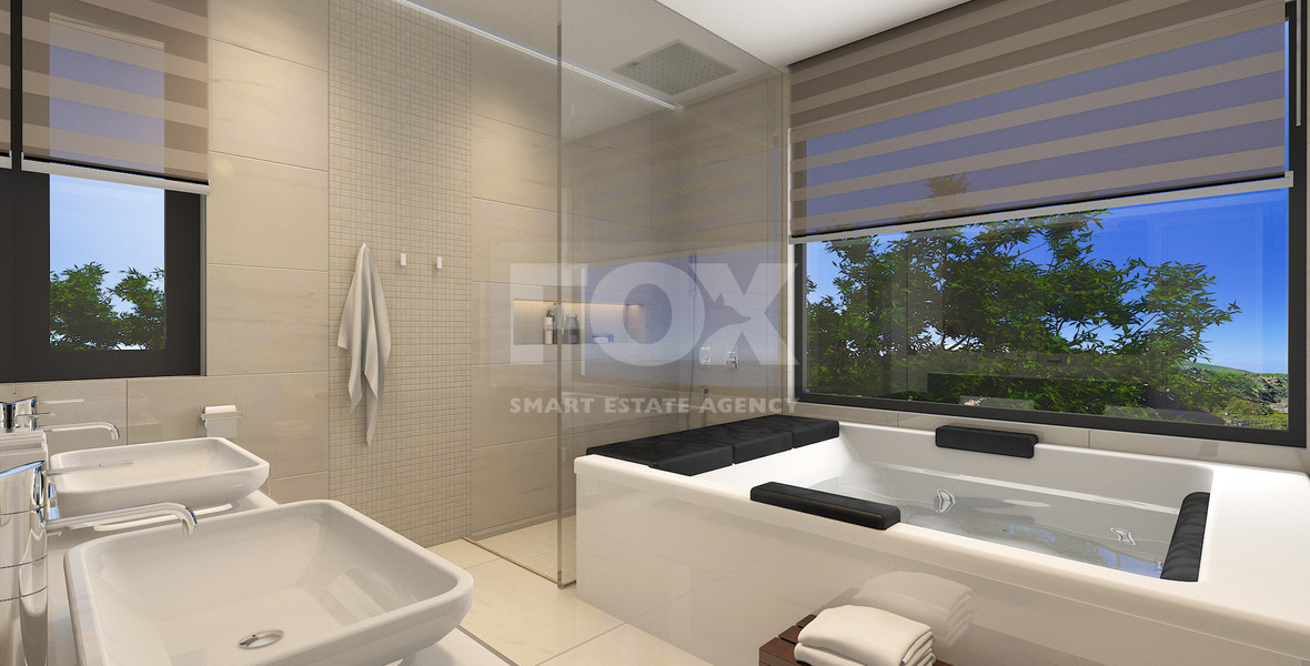 Spacious  five bedroom Villa with Pool and Large Plot for sale in Kissonerga