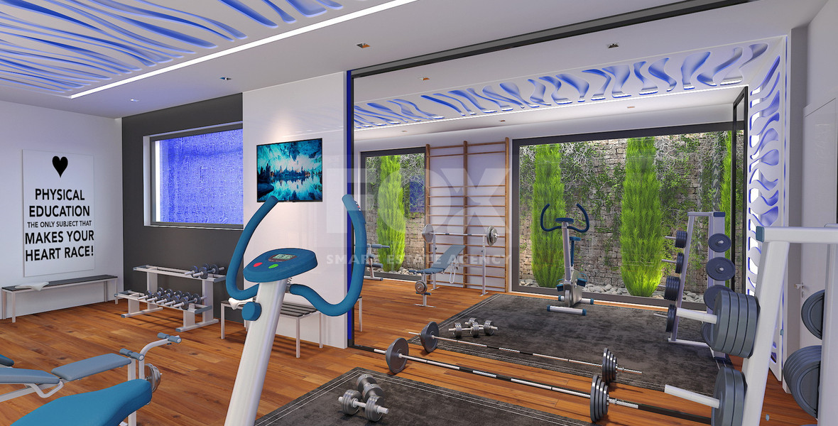 Spacious  five bedroom Villa with Pool and Large Plot for sale in Kissonerga