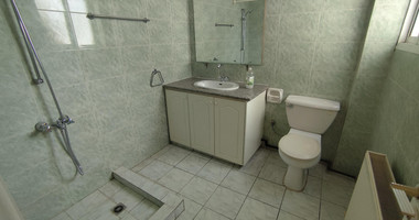 Office for rent in Apostoloi Petrou & Pavlou, Limassol