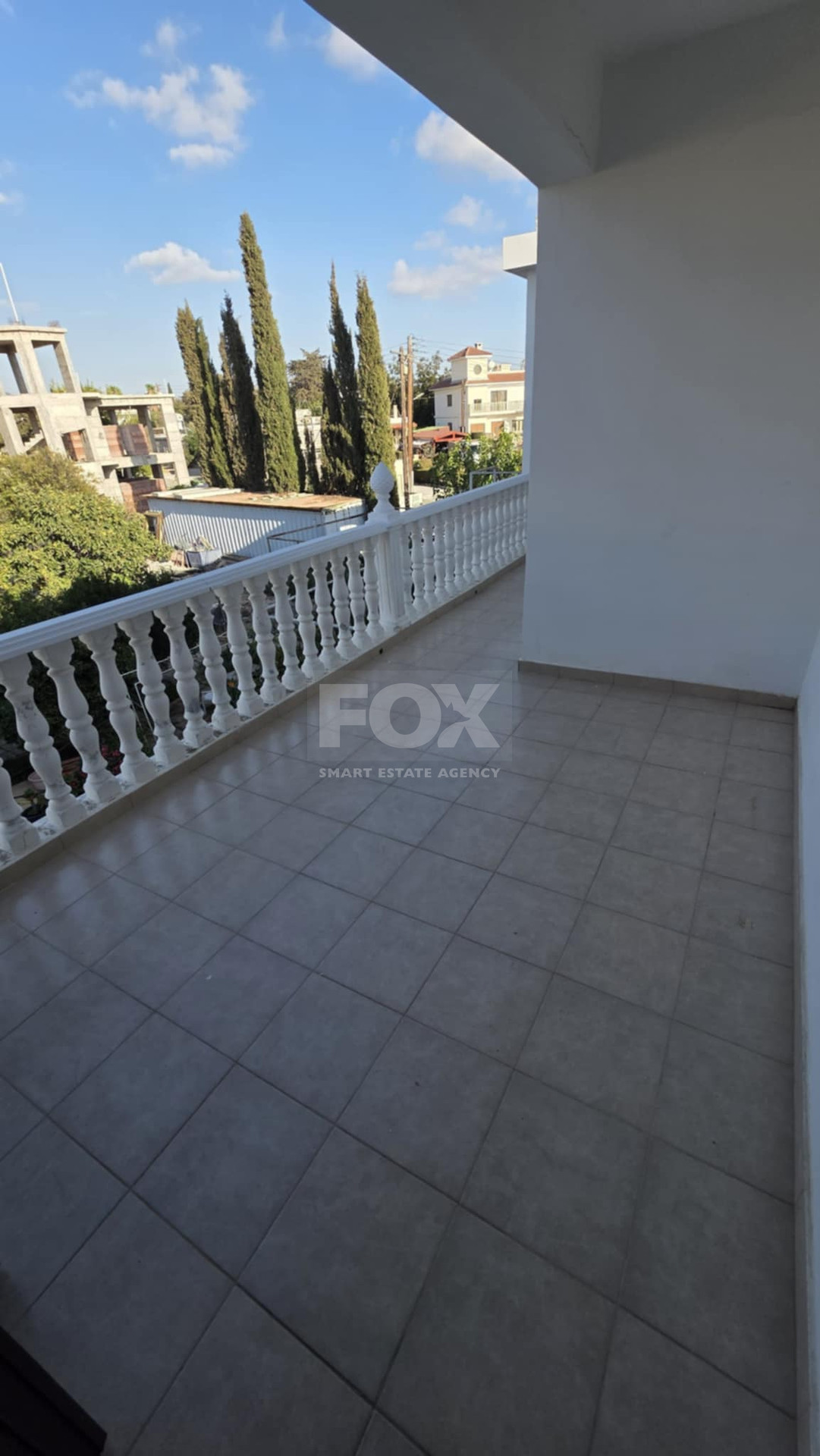 Four bedroom first floor House  for rent at Chloraka