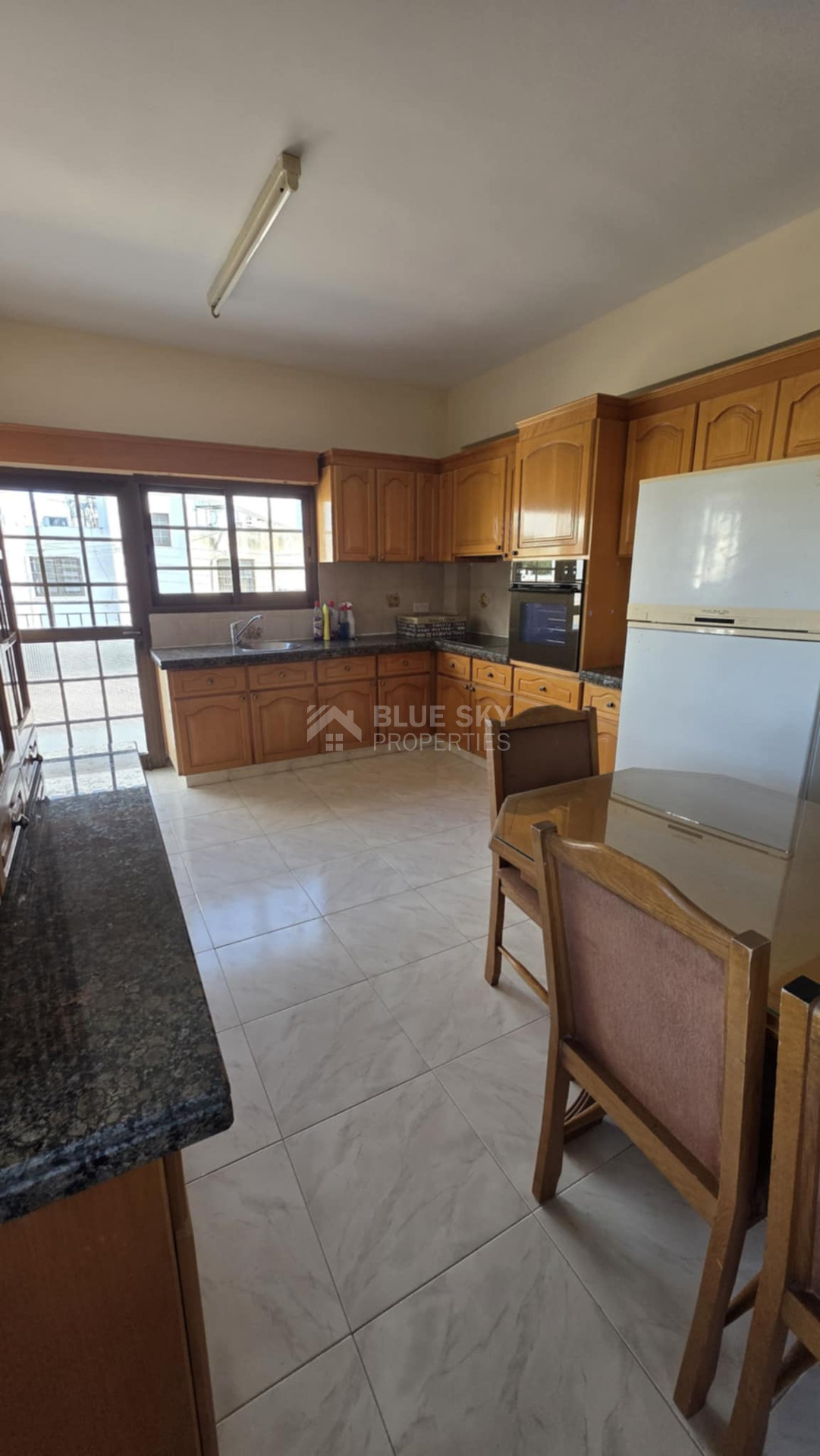 Four bedroom first floor House  for rent at Chloraka