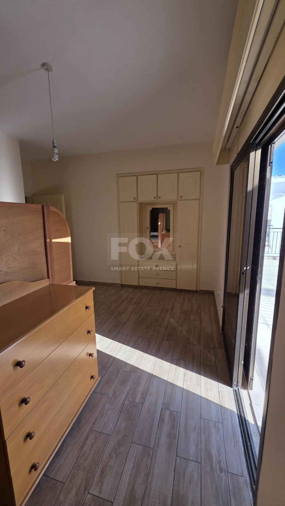 Four bedroom first floor House  for rent at Chloraka