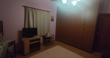 Traditional thee bedroom  furnished House for rent in Agia Filaxi, Limassol