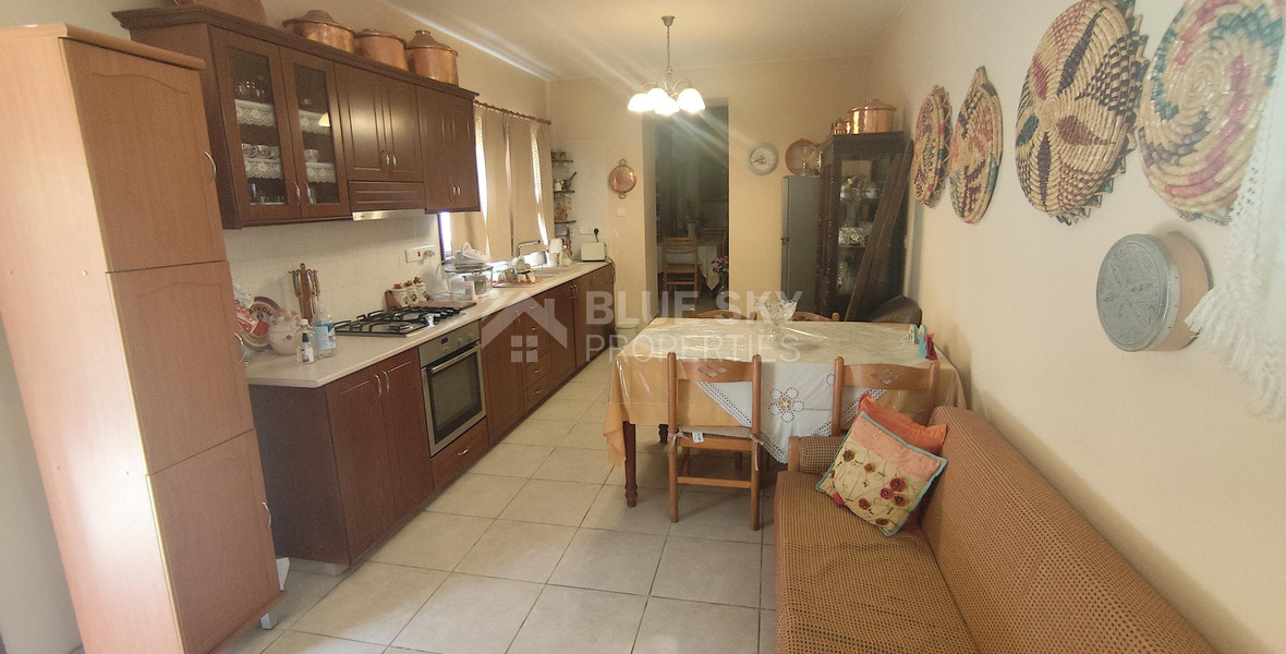 Traditional thee bedroom  furnished House for rent in Agia Filaxi, Limassol