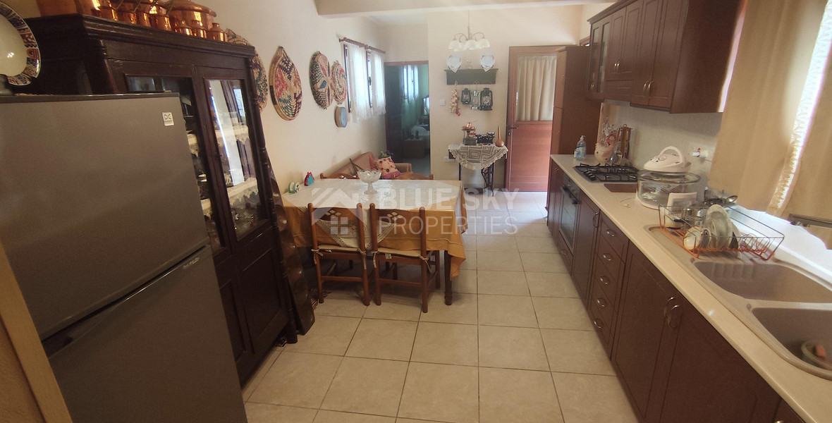 Traditional thee bedroom  furnished House for rent in Agia Filaxi, Limassol