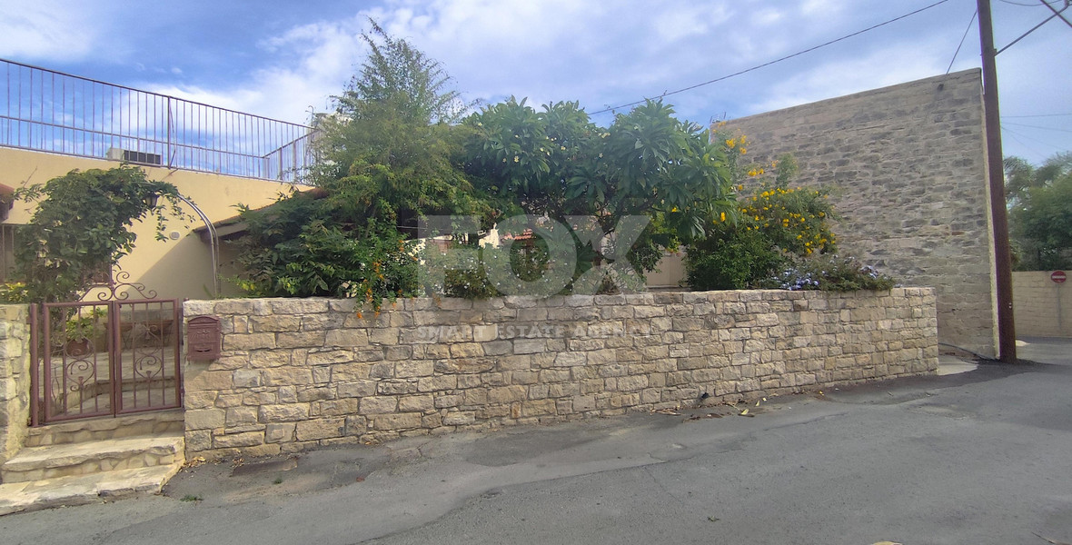 Traditional thee bedroom  furnished House for rent in Agia Filaxi, Limassol