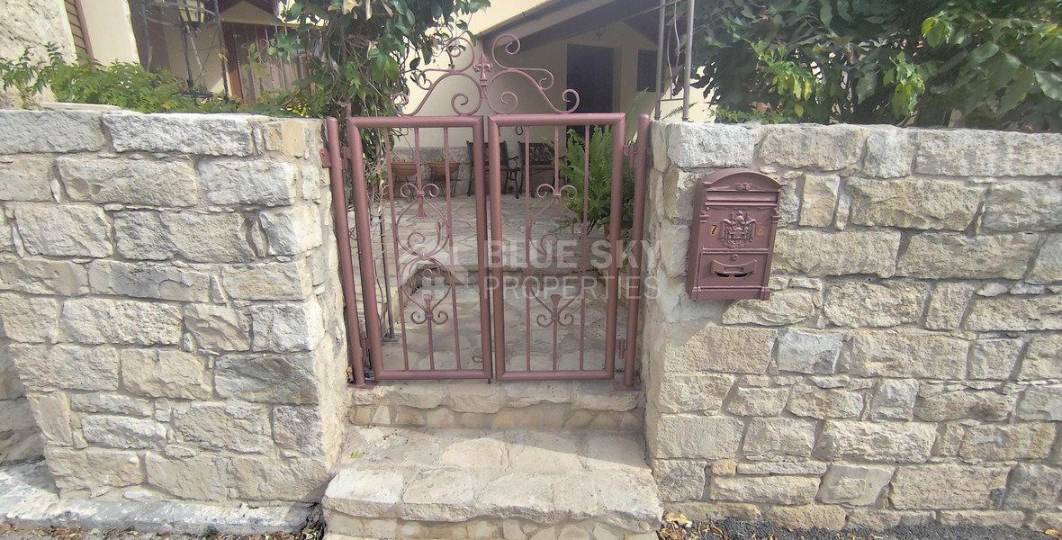 Traditional thee bedroom  furnished House for rent in Agia Filaxi, Limassol