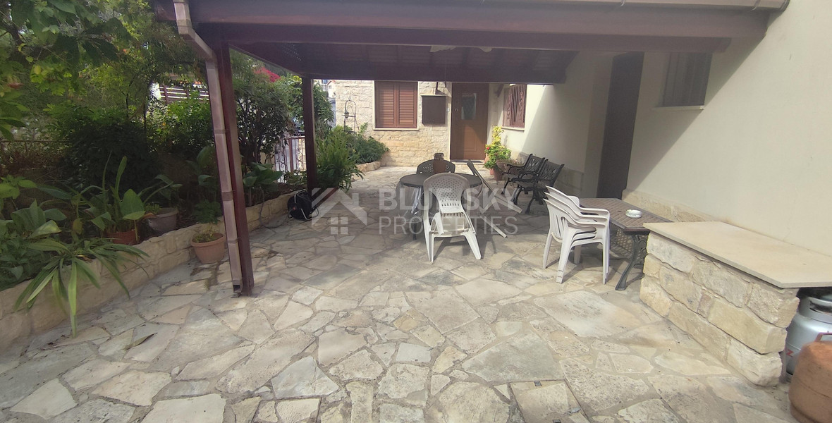 Traditional thee bedroom  furnished House for rent in Agia Filaxi, Limassol
