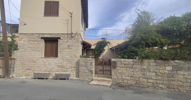 Traditional thee bedroom  furnished House for rent in Agia Filaxi, Limassol