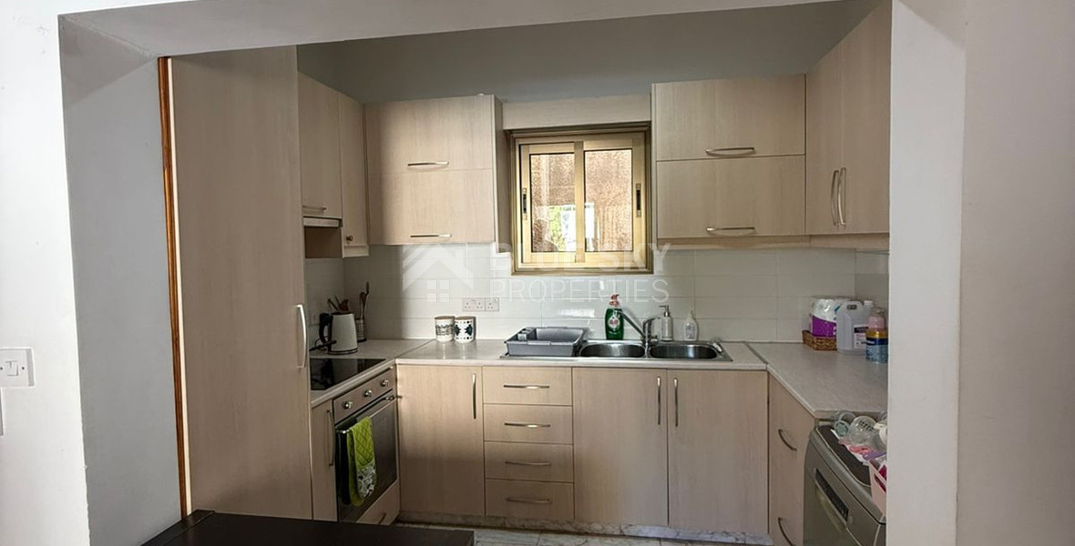 Nice three bedroom upper house in Agia Zoni. for rent , Limassol