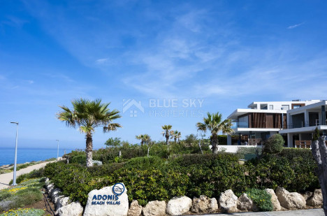 Six bedroom Beachfront Corner Villa, Seaside Villa on the Golden Mile in Chloraka, Paphos