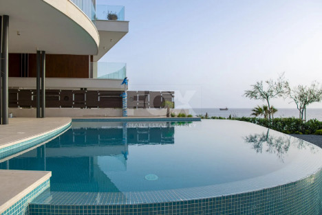 Six bedroom Beachfront Corner Villa, Seaside Villa on the Golden Mile in Chloraka, Paphos