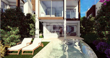 Luxury Family Villa in Chloraka, Paphos -Six bedrooms, Private Pool, Sea Views