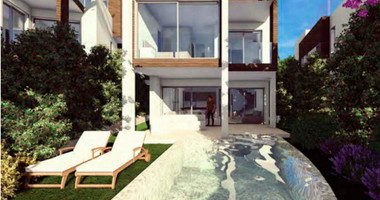 Luxury Family Villa in Chloraka, Paphos -Six bedrooms, Private Pool, Sea Views