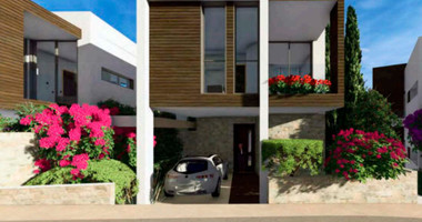 Exclusive six bedroom Seafront Villa in Chloraka – Private Pool & Panoramic Sea Views