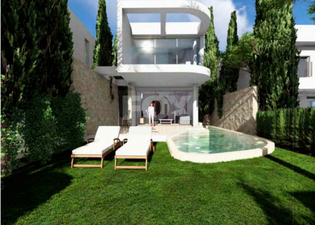 Exclusive six bedroom Seafront Villa in Chloraka – Private Pool & Panoramic Sea Views