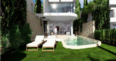 Exclusive six bedroom Seafront Villa in Chloraka – Private Pool & Panoramic Sea Views