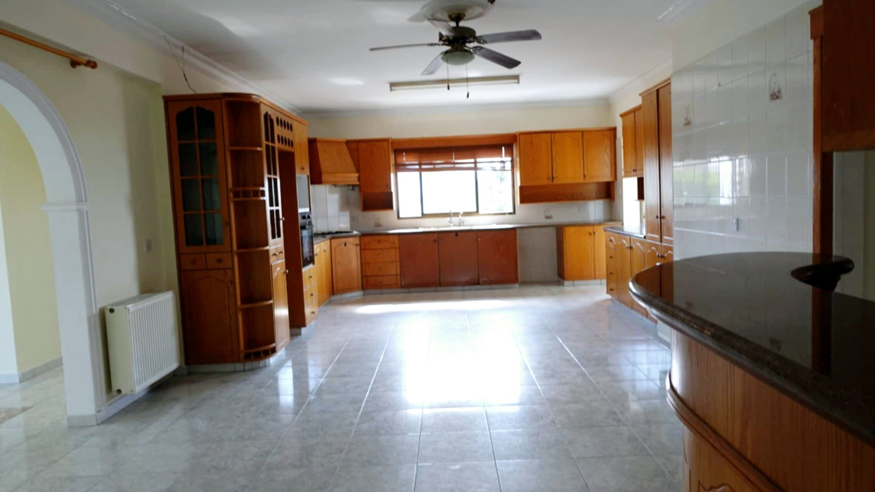 Дуплекс 5 спален 365 м² в Empa, Кипр