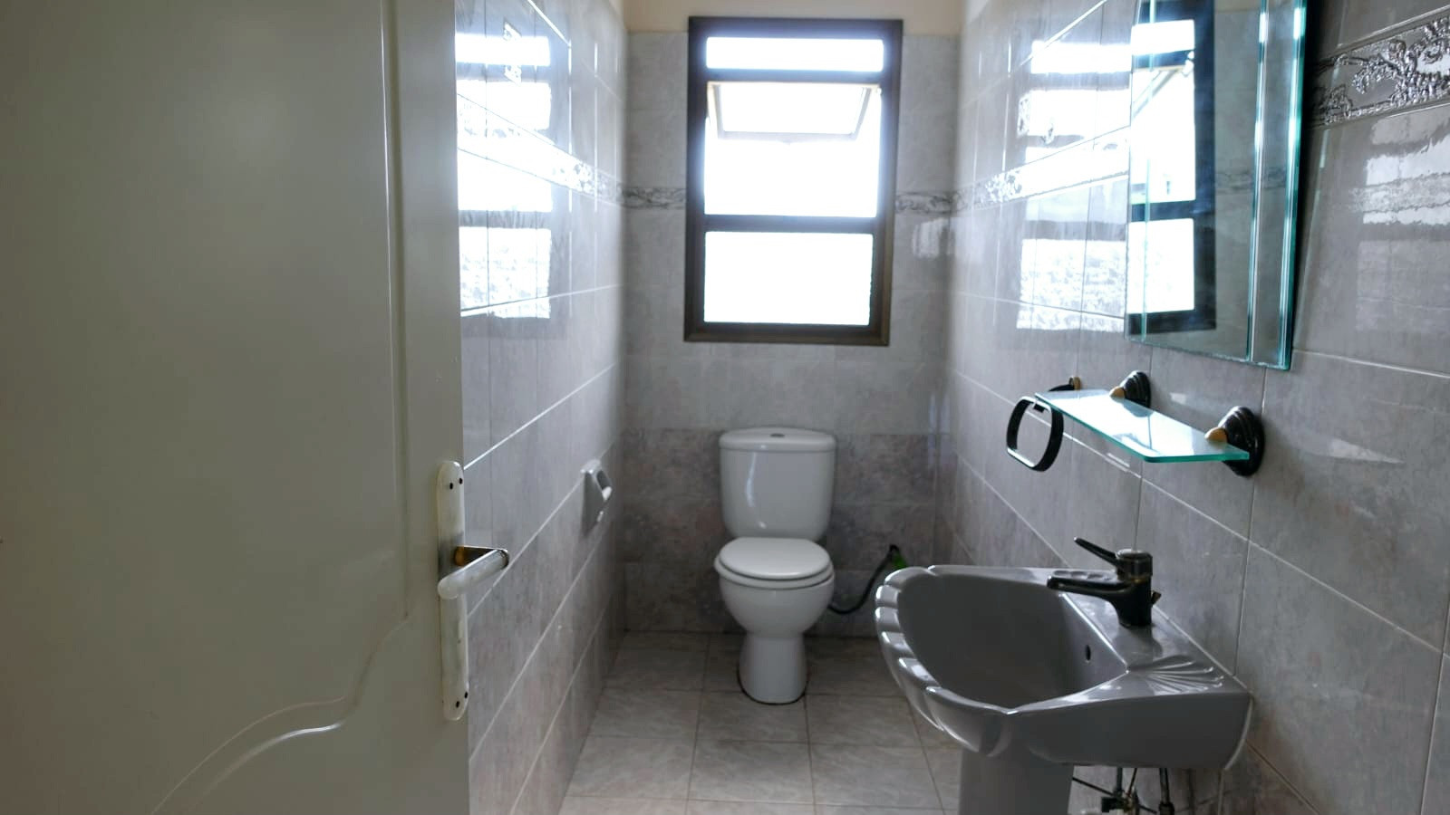 Дуплекс 5 спален 365 м² в Empa, Кипр