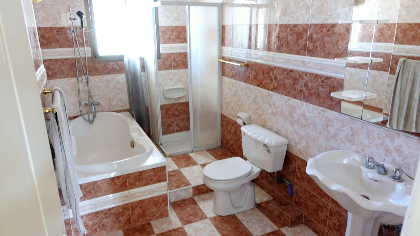 Дуплекс 5 спален 365 м² в Empa, Кипр