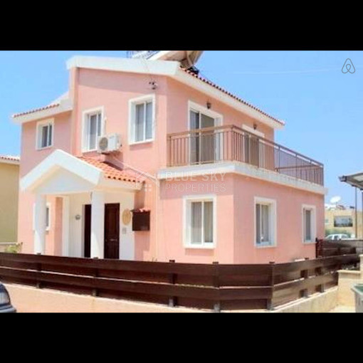 Three bedroom Villa for sale at Chloraka