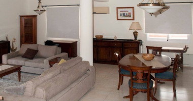 Three bedroom Villa for sale at Chloraka