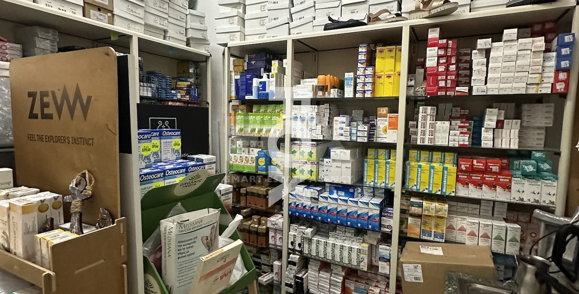 Commercial Shops & Operating Business for Sale on Main Road in Kato Paphos – Excellent Visibility, Public & Communal Parking