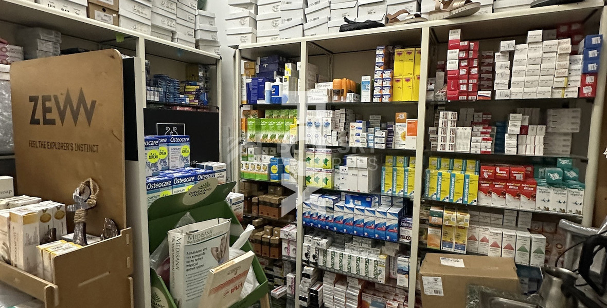 Commercial Shops & Operating Business for Sale on Main Road in Kato Paphos – Excellent Visibility, Public & Communal Parking