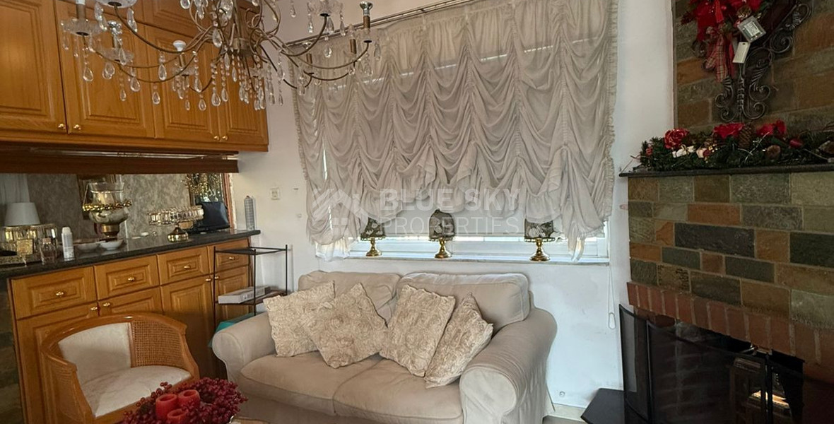 Four bedroom upper floor house for rent in Omonoia, Limassol