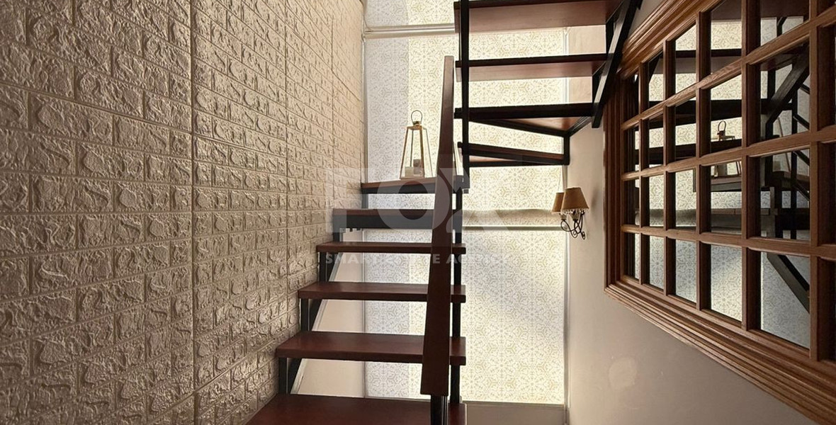 Four bedroom upper floor house for rent in Omonoia, Limassol