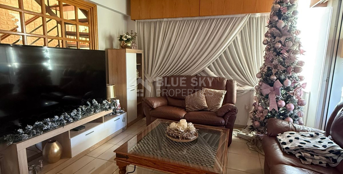 Four bedroom upper floor house for rent in Omonoia, Limassol