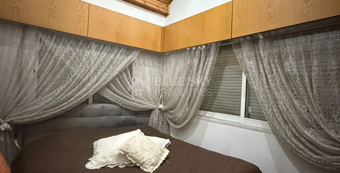 Four bedroom upper floor house for rent in Omonoia, Limassol