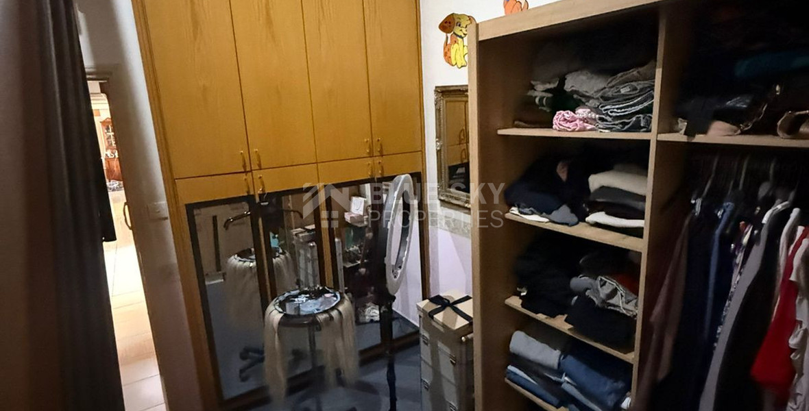 Four bedroom upper floor house for rent in Omonoia, Limassol