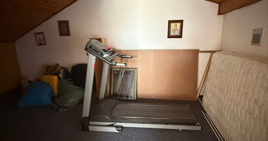 Four bedroom upper floor house for rent in Omonoia, Limassol