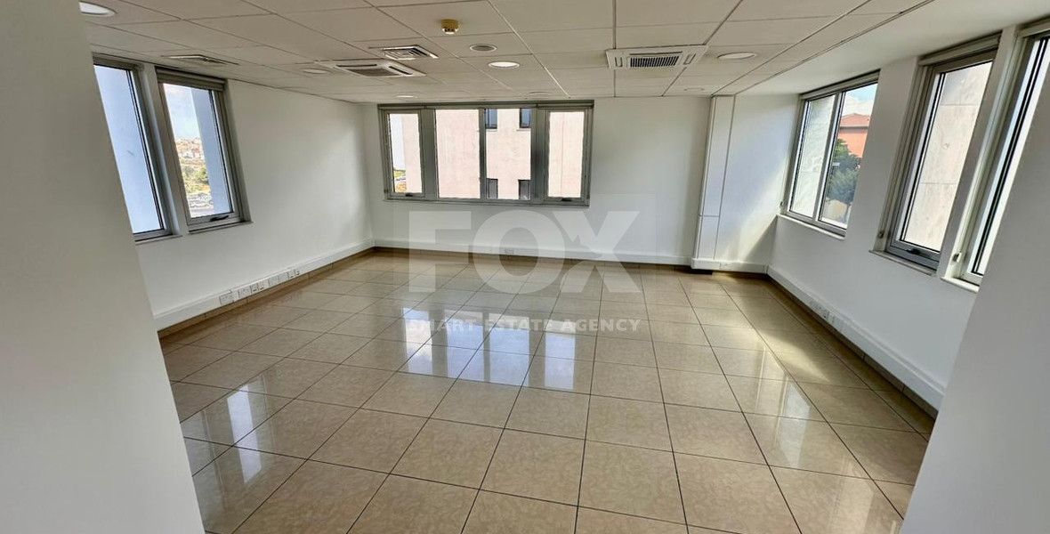 Offices Building for Rent in Central Paphos – 1,250 m² Commercial Space with Parking and Sea Views