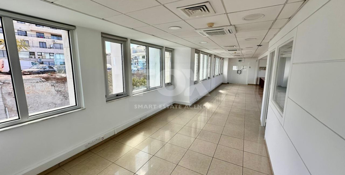 Offices Building for Rent in Central Paphos – 1,250 m² Commercial Space with Parking and Sea Views