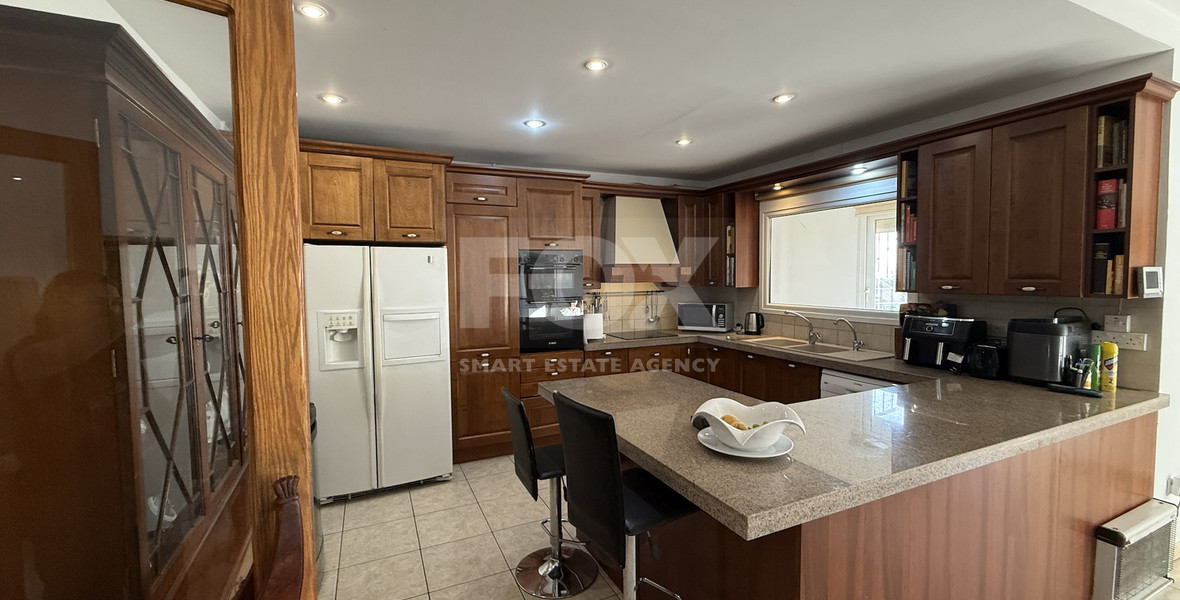 For Sale Elegant Two-Level Detached  Five bedroom house with Pool and garden good condition with (Renovation Potential)