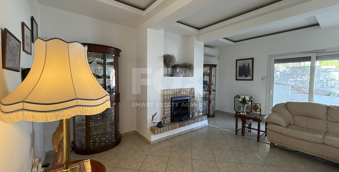 For Sale Elegant Two-Level Detached  Five bedroom house with Pool and garden good condition with (Renovation Potential)