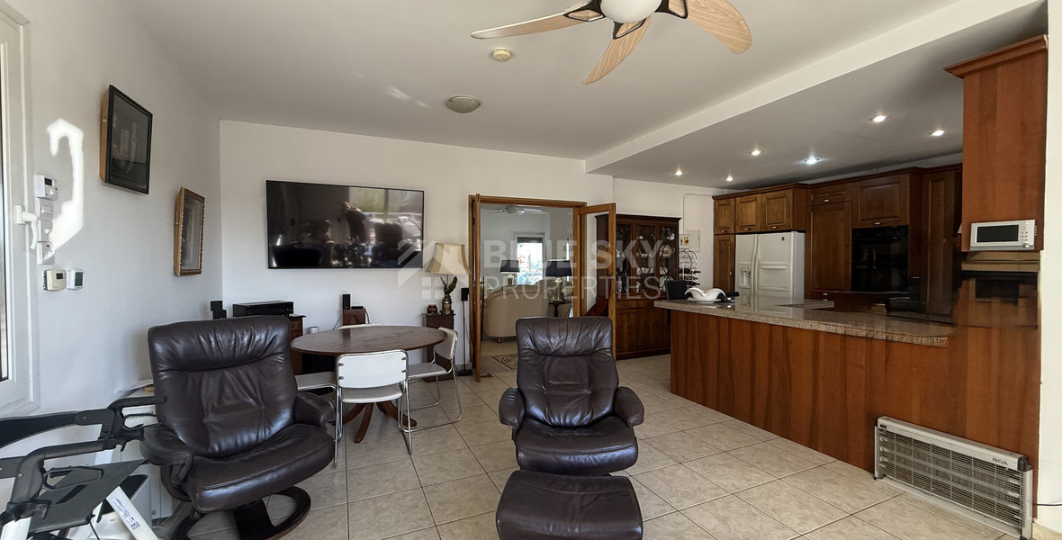 For Sale Elegant Two-Level Detached  Five bedroom house with Pool and garden good condition with (Renovation Potential)