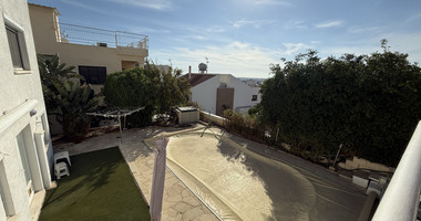 For Sale Elegant Two-Level Detached  Five bedroom house with Pool and garden good condition with (Renovation Potential)