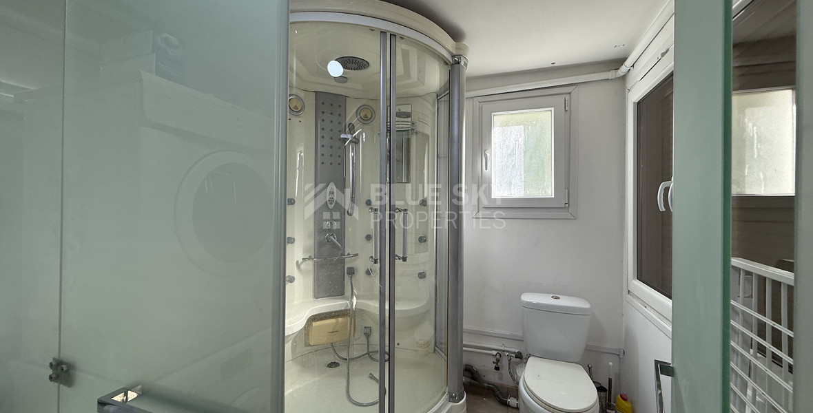 For Sale Elegant Two-Level Detached  Five bedroom house with Pool and garden good condition with (Renovation Potential)