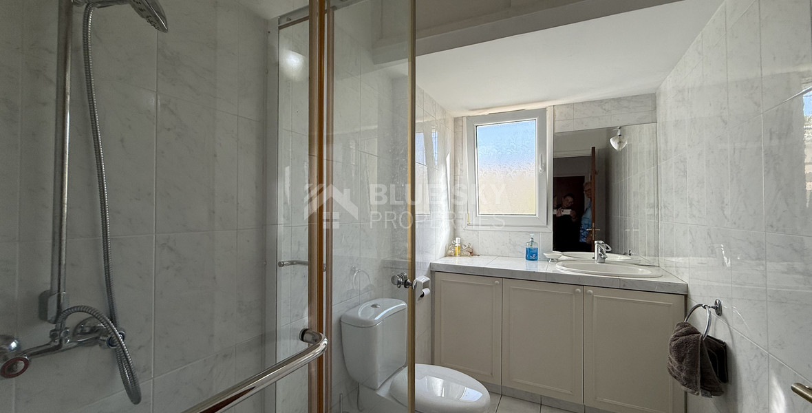 For Sale Elegant Two-Level Detached  Five bedroom house with Pool and garden good condition with (Renovation Potential)