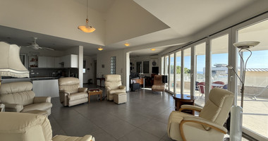 For Sale Elegant Two-Level Detached  Five bedroom house with Pool and garden good condition with (Renovation Potential)