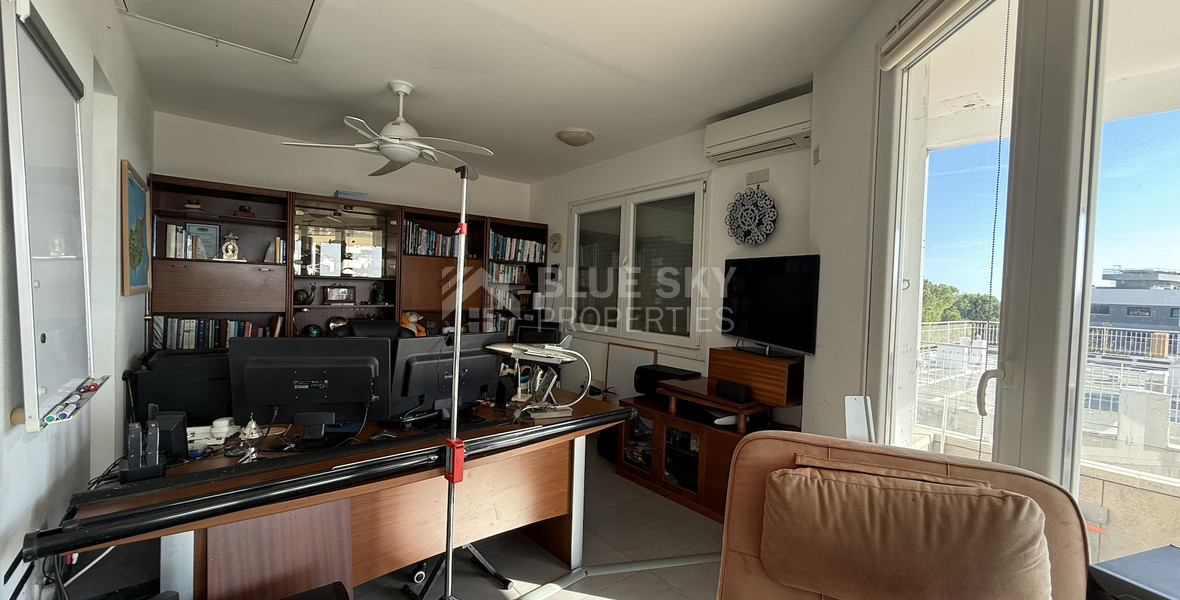 For Sale Elegant Two-Level Detached  Five bedroom house with Pool and garden good condition with (Renovation Potential)