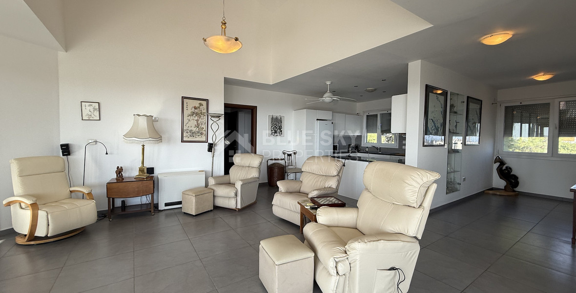 For Sale Elegant Two-Level Detached  Five bedroom house with Pool and garden good condition with (Renovation Potential)